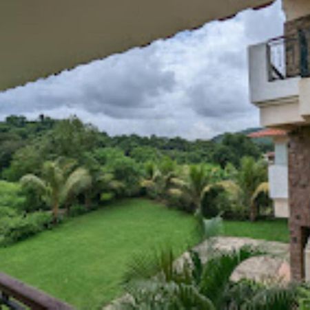 Wood Stock Acres Villa Resort Thane Buitenkant foto