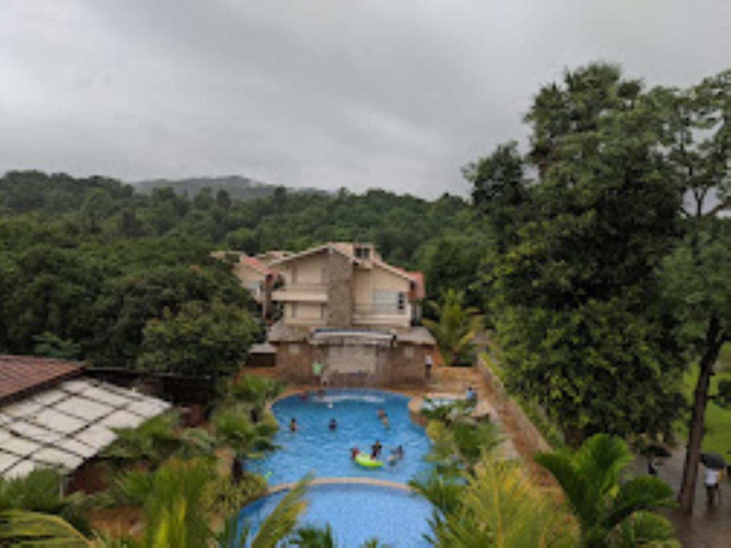 Wood Stock Acres Villa Resort Thane Buitenkant foto