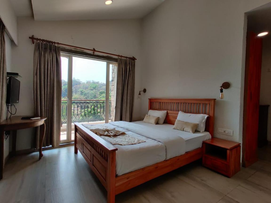 Wood Stock Acres Villa Resort Thane Buitenkant foto